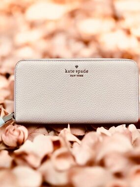 Kate Spade Large Continental Wallet in Powdered Sugar (Pink)